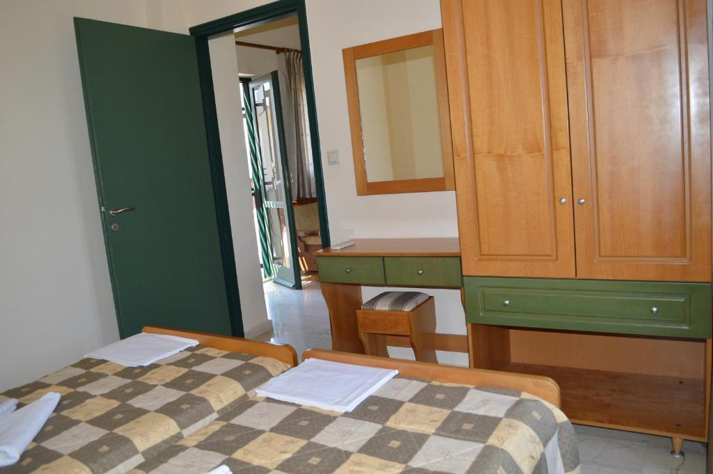 Erodios Apartments Kalyves Cameră foto